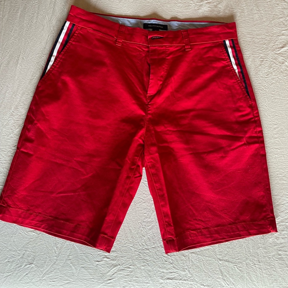 Red Tommy Hilfiger Shorts ~31